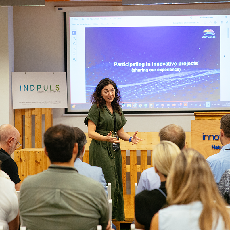 Colaboración entre las Startups participantes y socios de INDPULS.